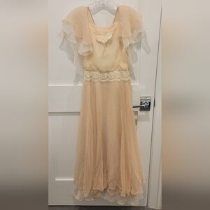 VINTAGE 70s 80s Elegant Cream Chiffon Dress with Lace Details Evening Cocktail